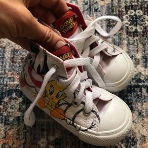 Looney Toons All Star Converse baby high tops